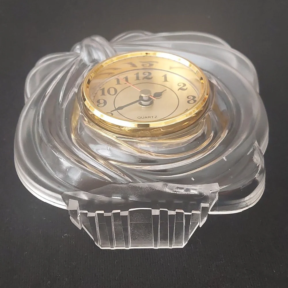 Elegant Gold and Clear Quartz Table Clock NIB